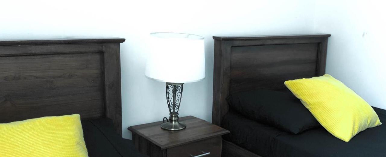 City Tower, Luxury 2 Two Bed Seaview Apartment Colombo Dehiwala-Mount Lavinia Екстер'єр фото
