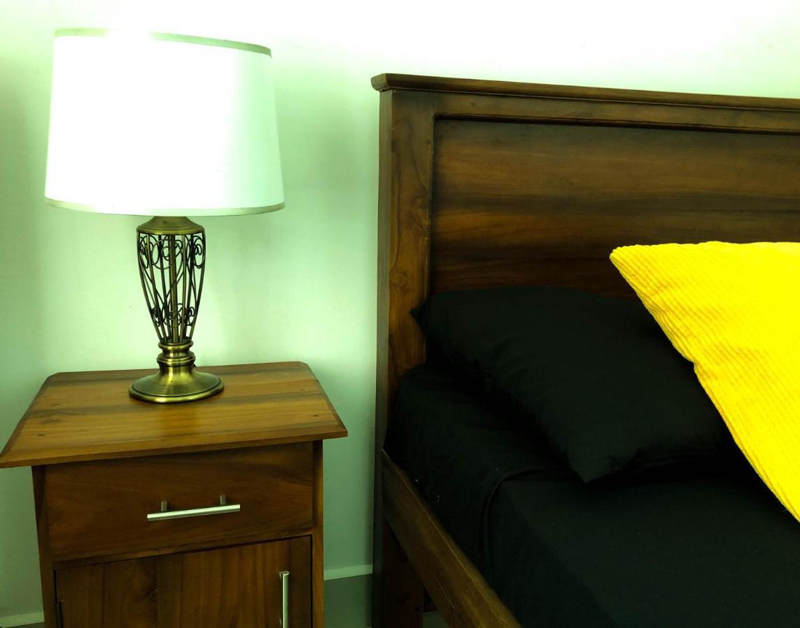 City Tower, Luxury 2 Two Bed Seaview Apartment Colombo Dehiwala-Mount Lavinia Екстер'єр фото